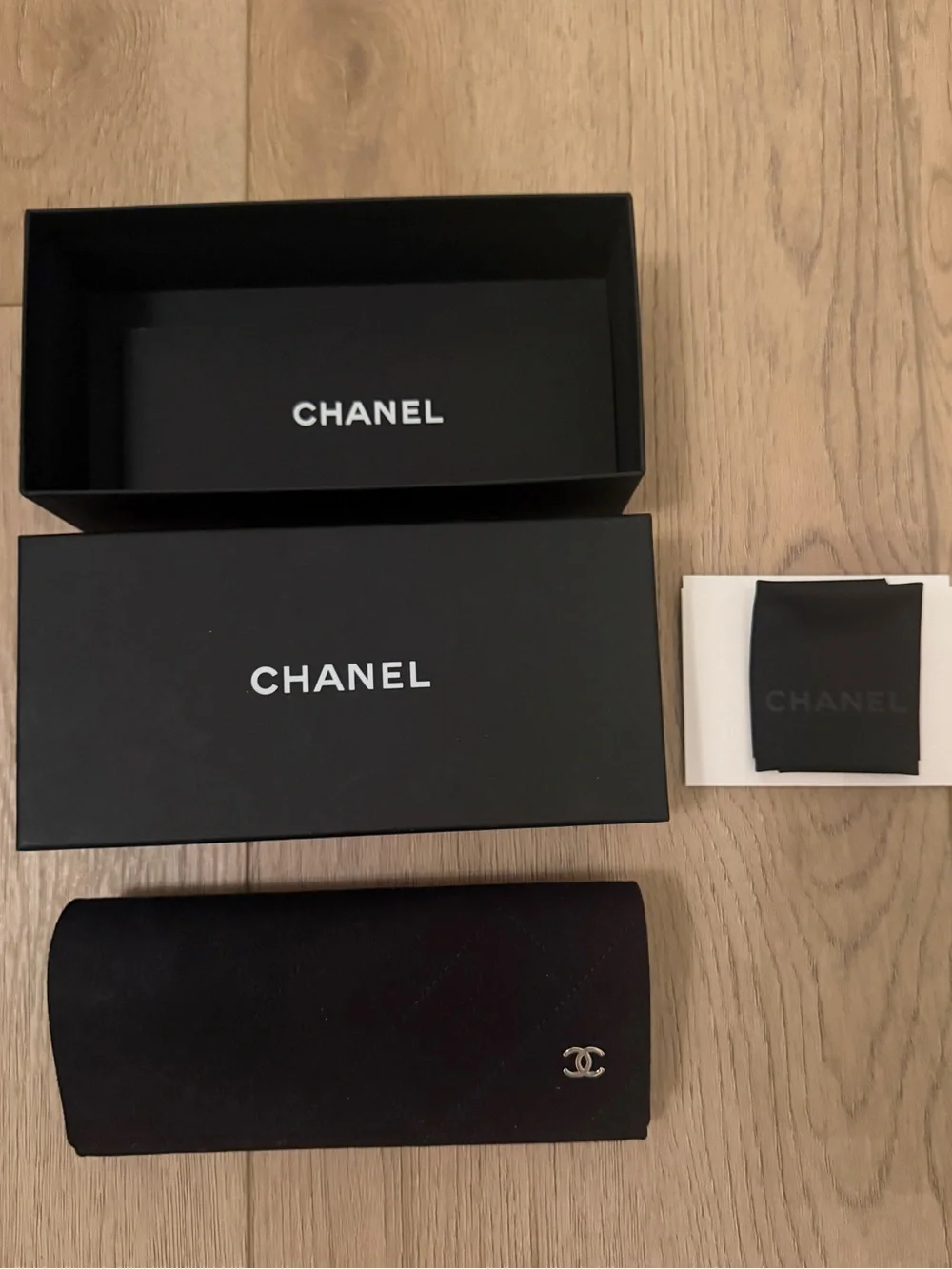 CHANEL Beige and Black Cat-Eye Sunglasses with CC Logo